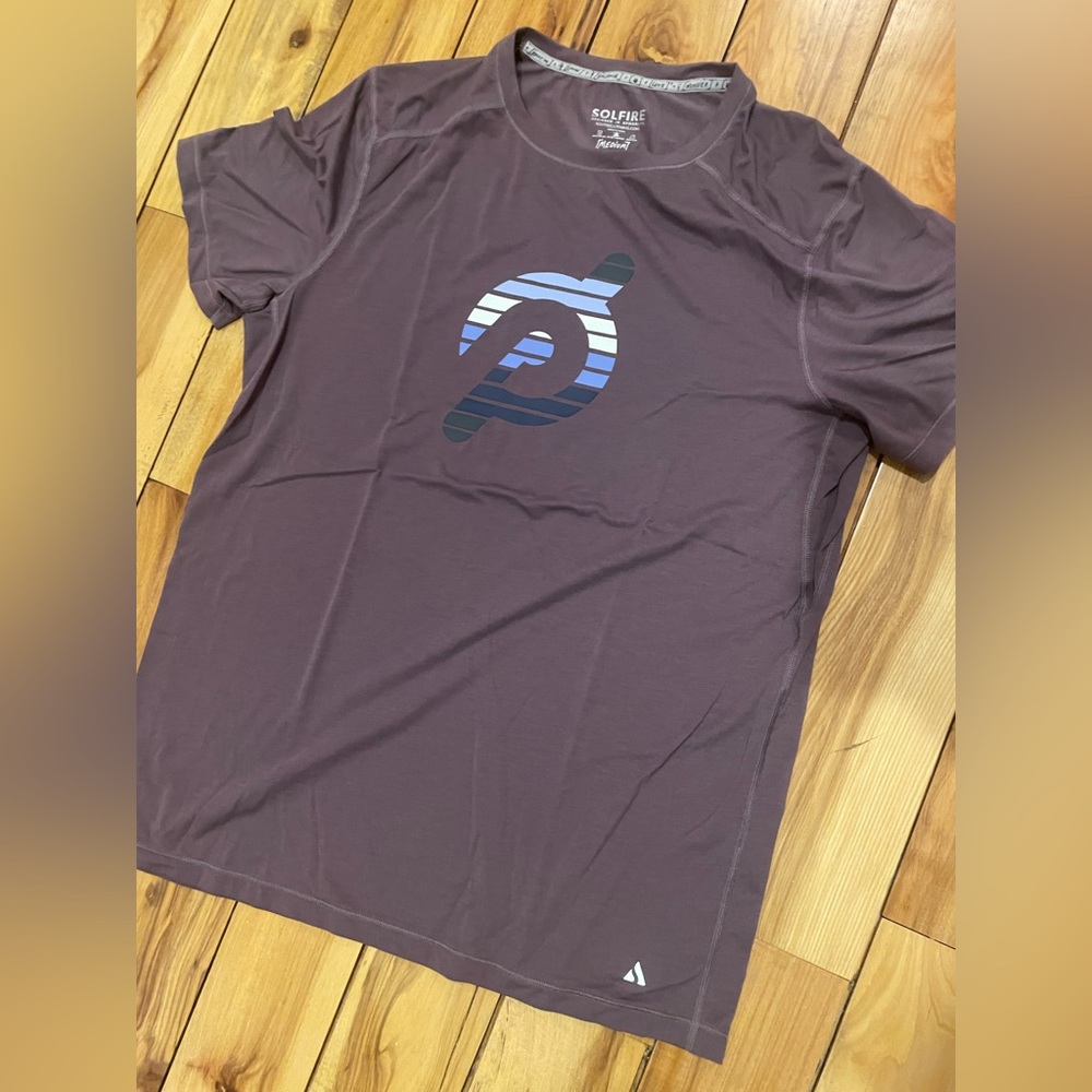 Men’s Peloton shirt (Solfire) in medium